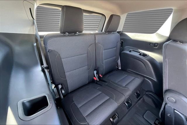 Used 2023 GMC Acadia SLE w/ Driver Convenience Package image 25