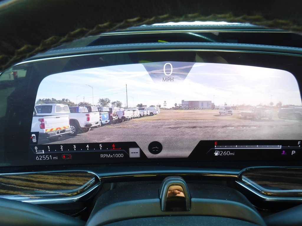 Used 2023 Cadillac Escalade Premium Luxury image 24