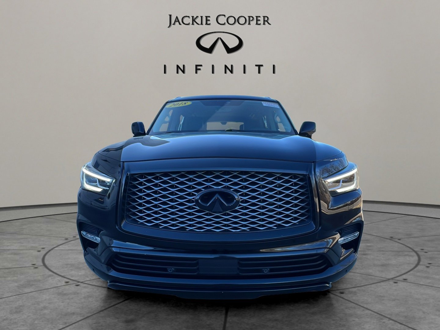 Certified 2018 INFINITI QX80 4WD w/ Deluxe Technology Package image 8