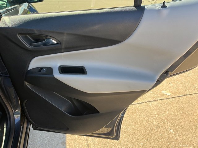 Used 2022 Chevrolet Equinox LS w/ LS Convenience Package image 44