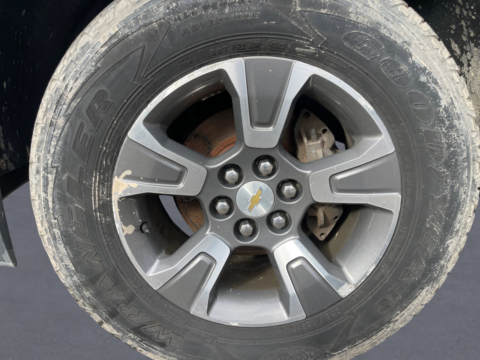 Used 2015 Chevrolet Colorado Z71 AWD/4WD image 14