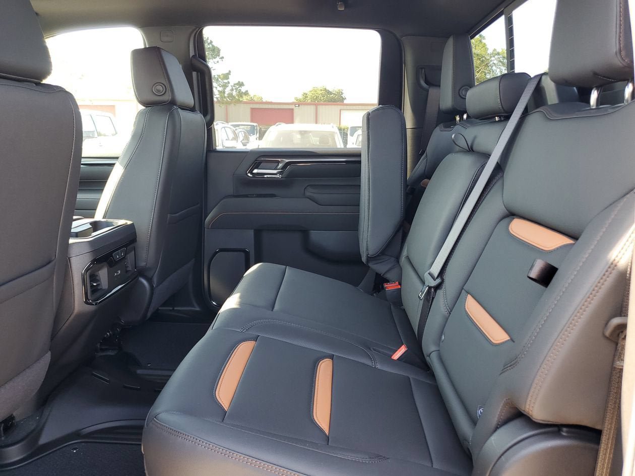 New 2026 GMC Sierra 3500 AT4 w/ AT4 Premium Plus Package AWD/4WD image 12