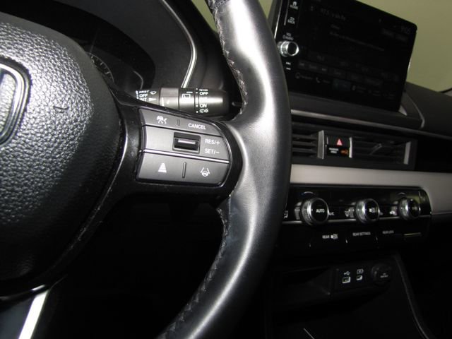 Certified 2024 Honda Pilot Touring image 6