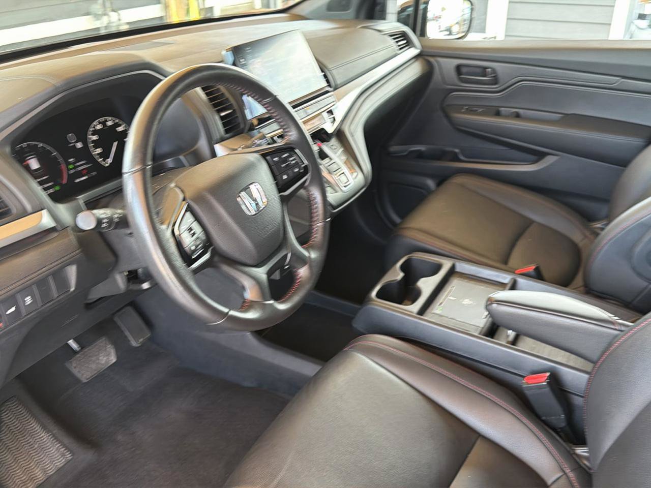 Used 2025 Honda Odyssey Sport-L image 11
