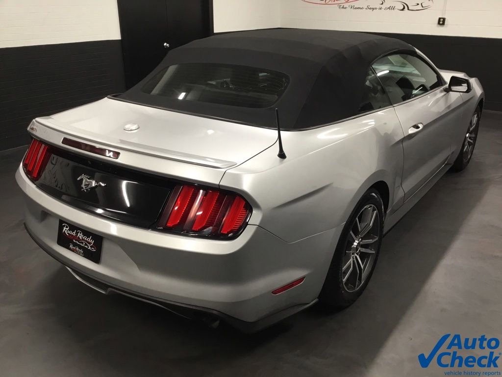 Used 2016 Ford Mustang Premium image 22