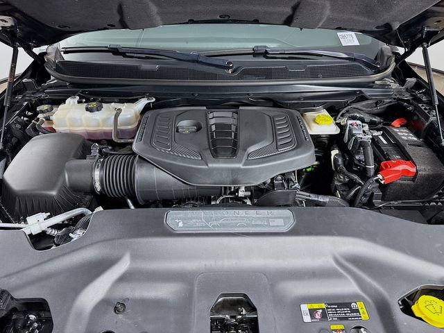 Used 2024 Jeep Wagoneer Series II AWD/4WD image 33