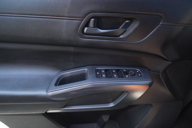 Used 2024 Nissan Pathfinder Rock Creek AWD/4WD image 11
