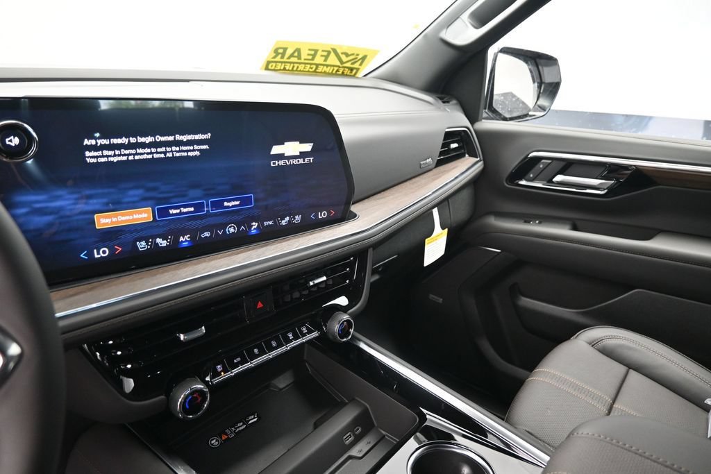 New 2026 Chevrolet Suburban High Country AWD/4WD image 23