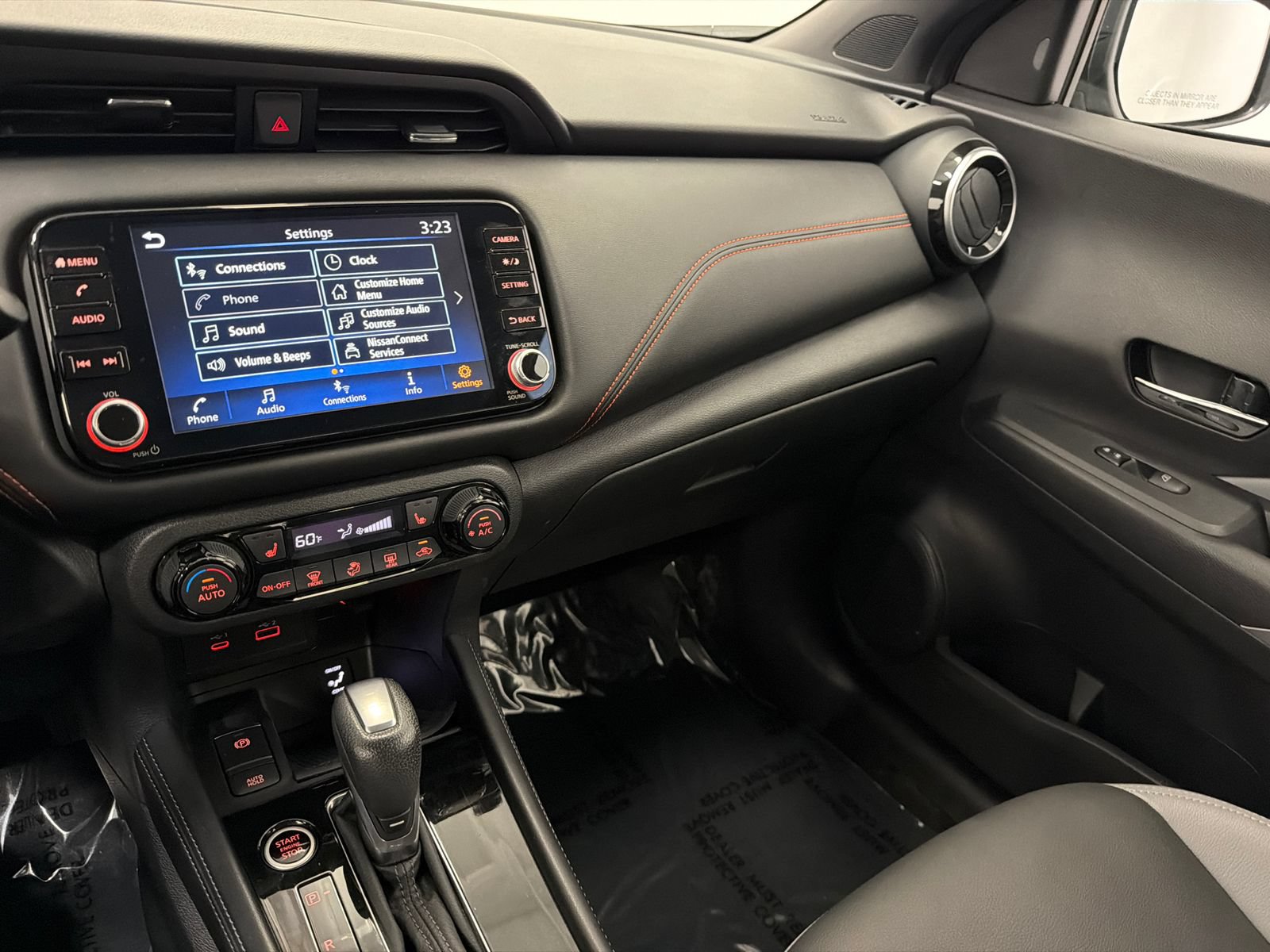 Used 2021 Nissan Kicks SR w/ SR Premium Package FWD image 22