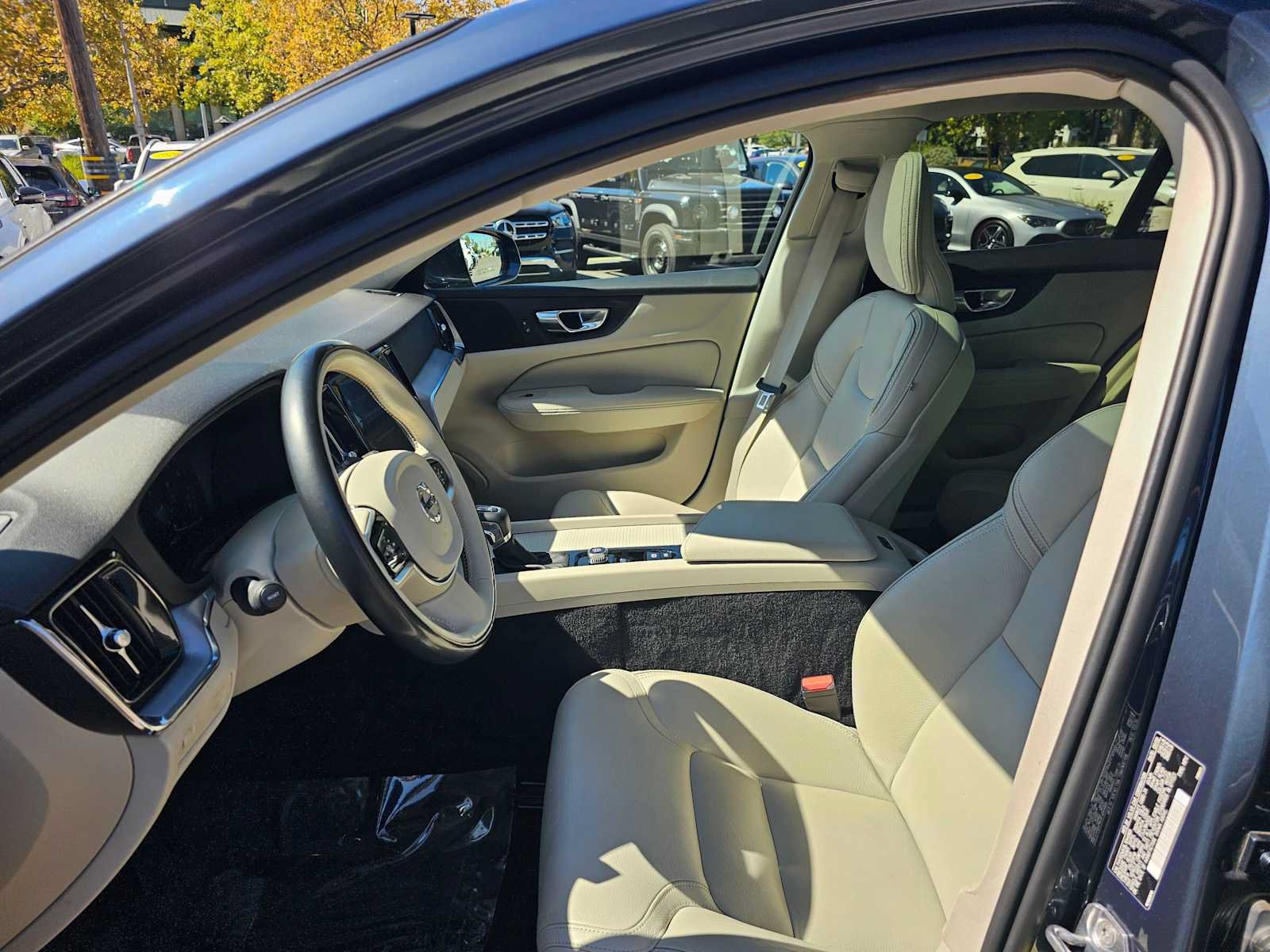 Used 2020 Volvo V60 T5 Cross Country w/ Protection Package Premier AWD/4WD image 20