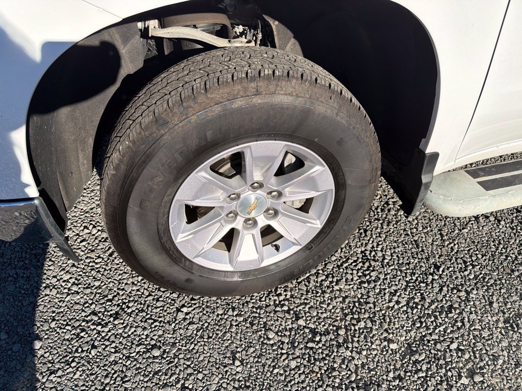 Used 2025 Chevrolet Silverado 1500 W/T RWD image 11