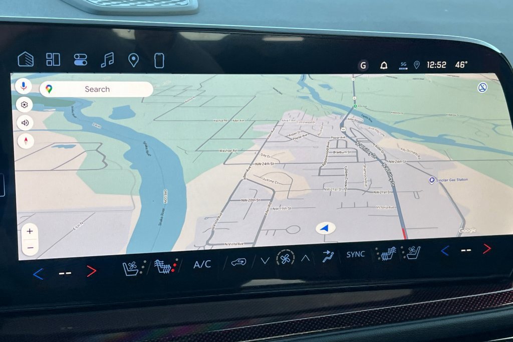 New 2026 Chevrolet Traverse RS image 17