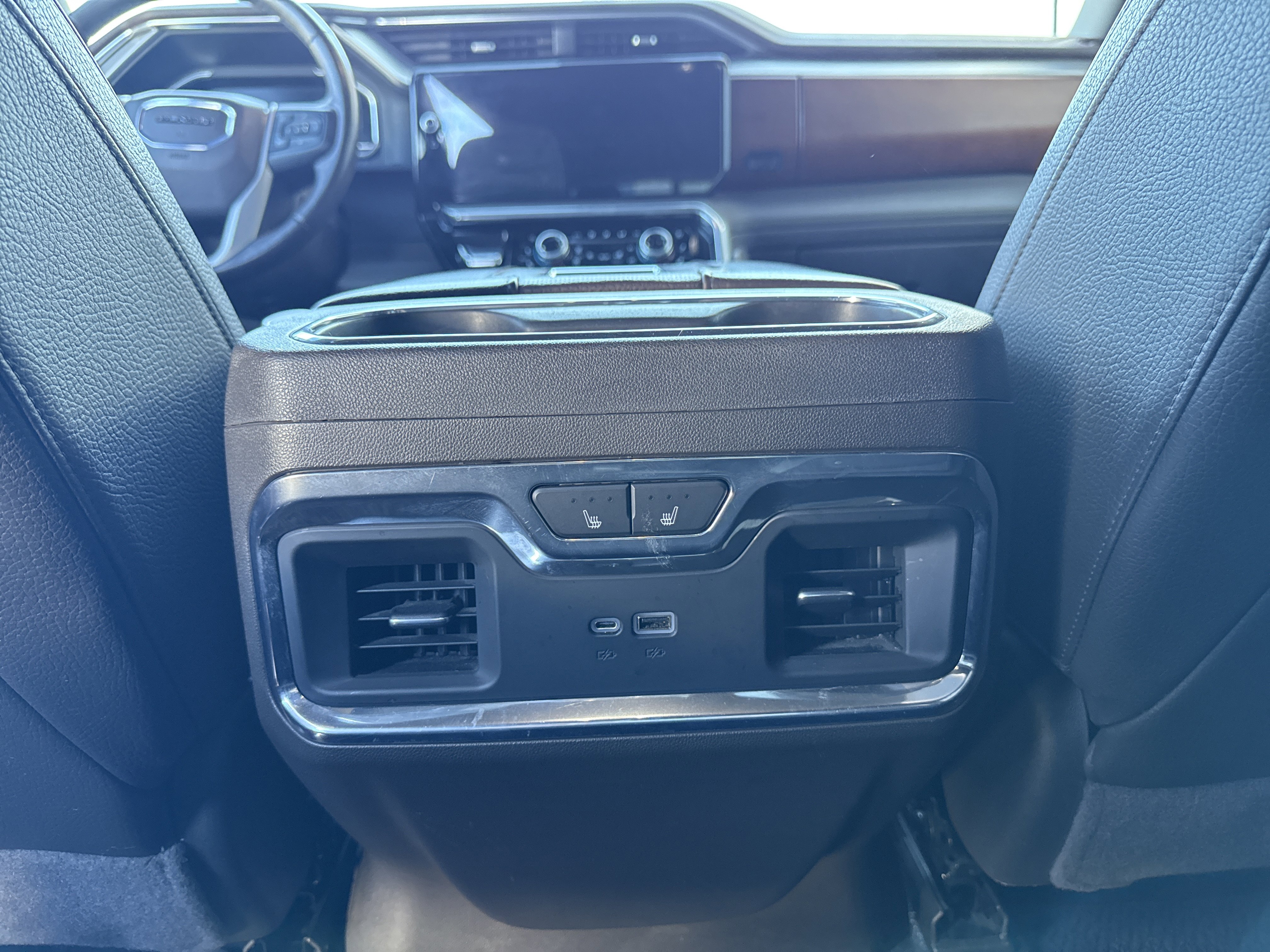 Used 2022 GMC Sierra 1500 Denali w/ Denali Reserve Package image 32