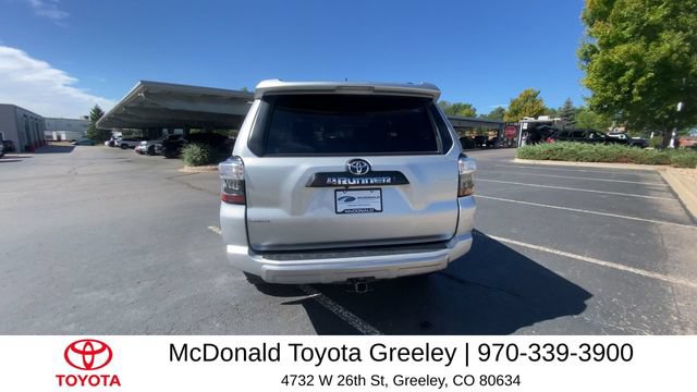 Used 2022 Toyota 4Runner TRD Off-Road Premium AWD/4WD image 6