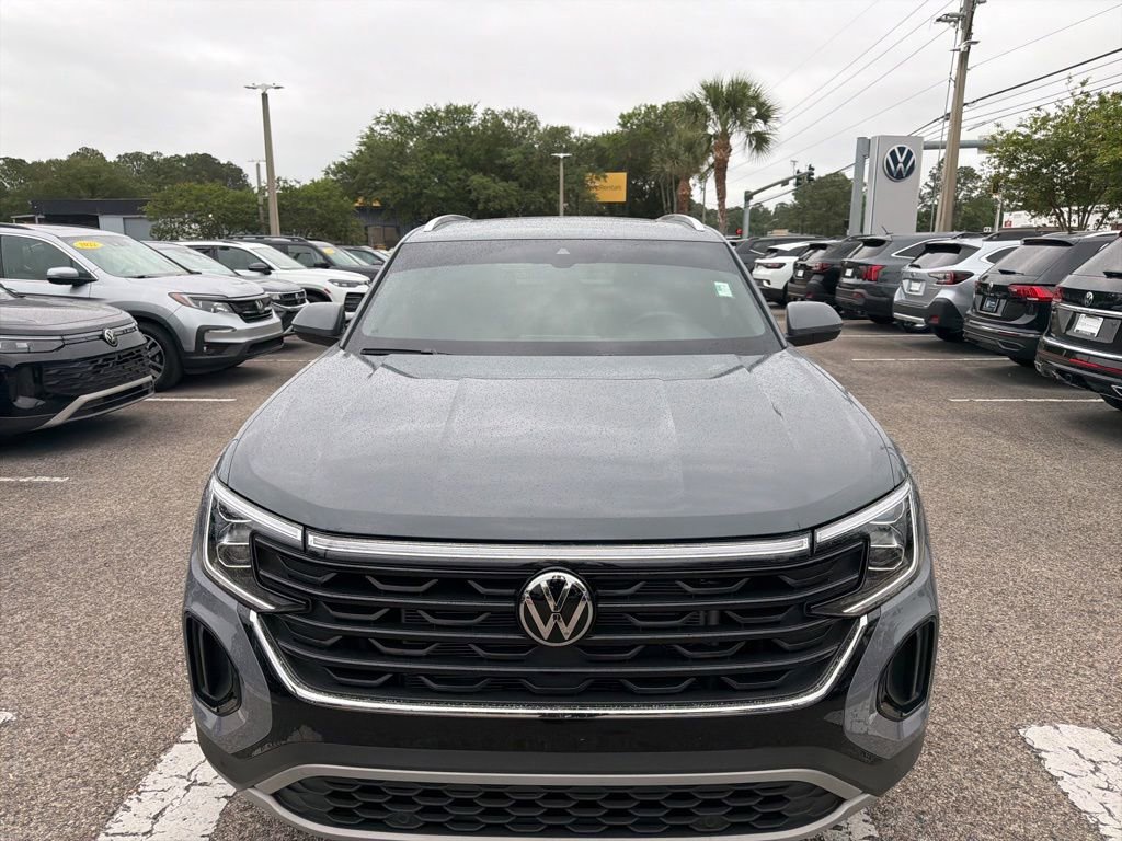 Certified 2025 Volkswagen Atlas Cross Sport SE w/ Panoramic Sunroof Package AWD/4WD image 26