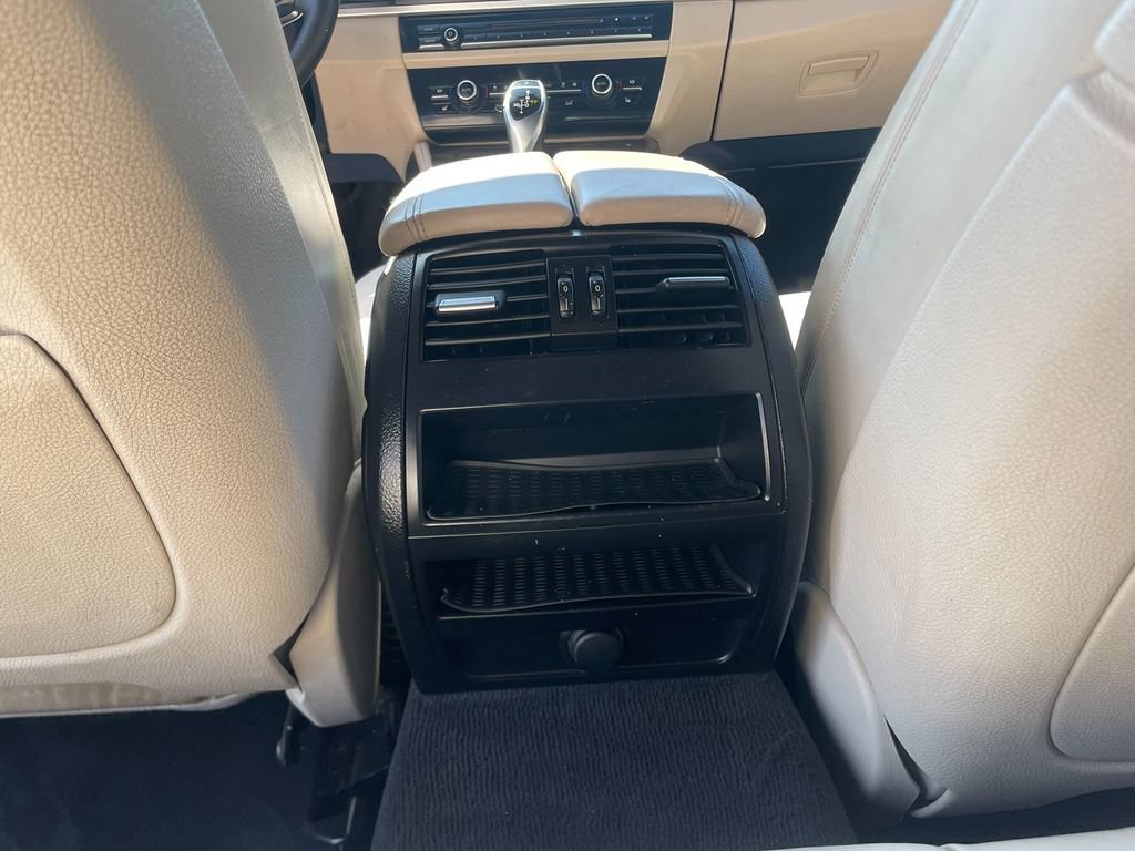Used 2016 BMW 535i Sedan RWD image 26