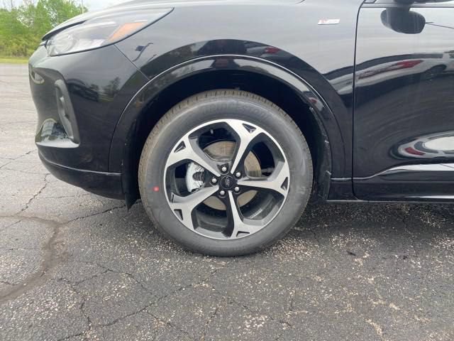 Used 2024 Ford Escape ST-Line Select w/ Tech Pack #2 AWD/4WD image 31