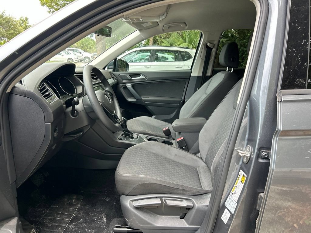 Used 2019 Volkswagen Tiguan S w/ Driver Assistance Package FWD image 9