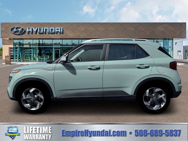 New 2026 Hyundai Venue SEL FWD image 3