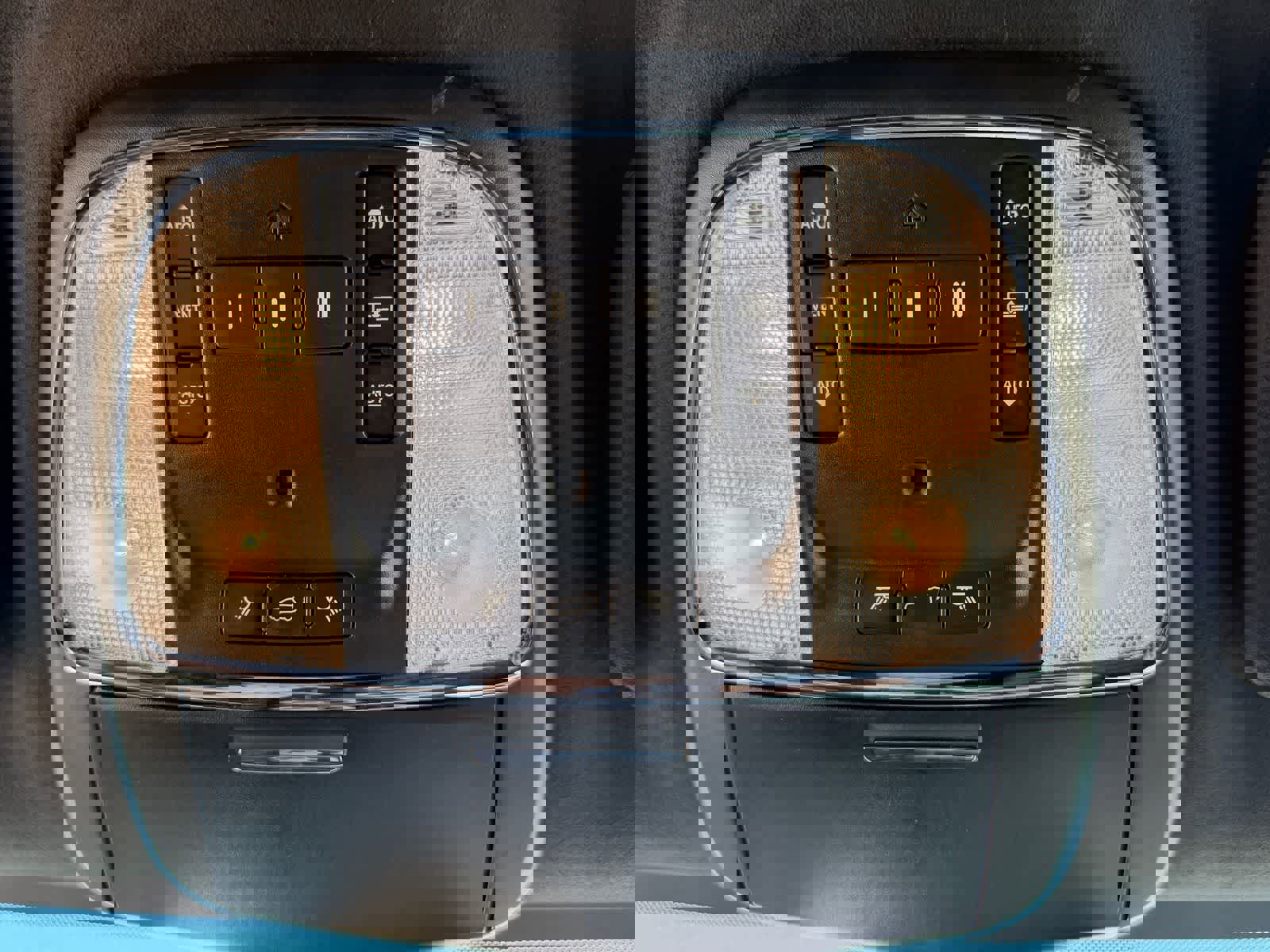 Used 2014 Jeep Grand Cherokee Summit AWD/4WD image 21