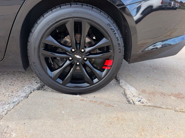 Used 2018 Chevrolet Malibu LT w/ Redline Edition FWD image 13