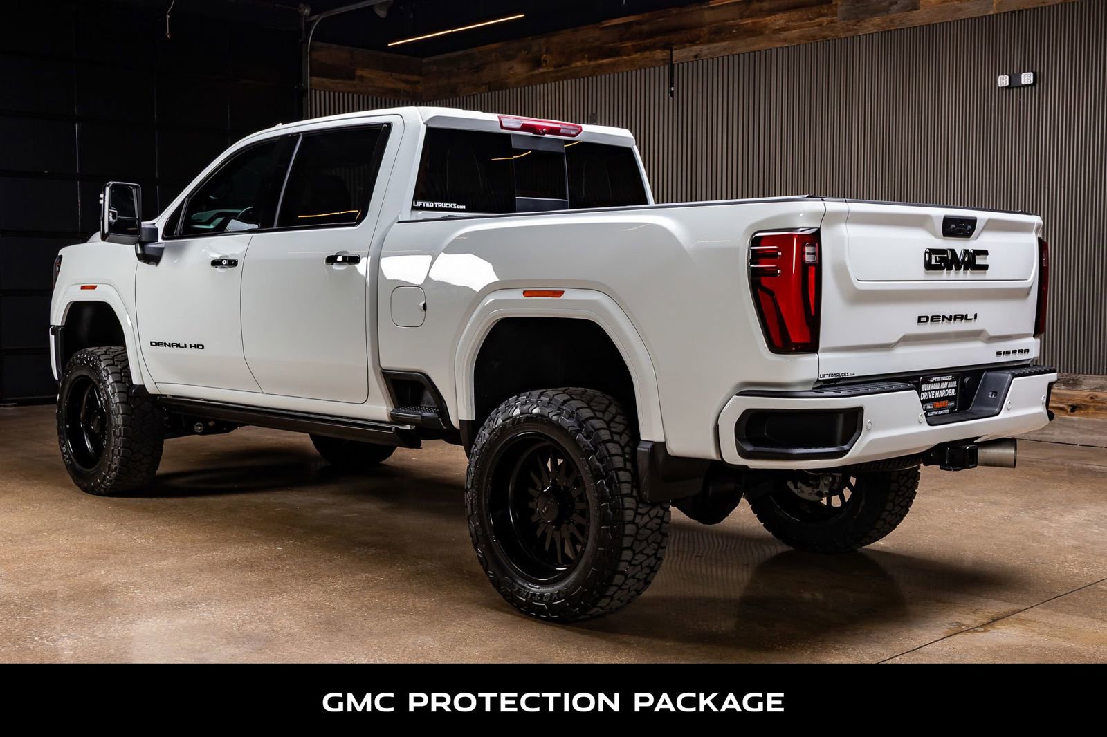 Used 2025 GMC Sierra 2500 Denali Ultimate image 7