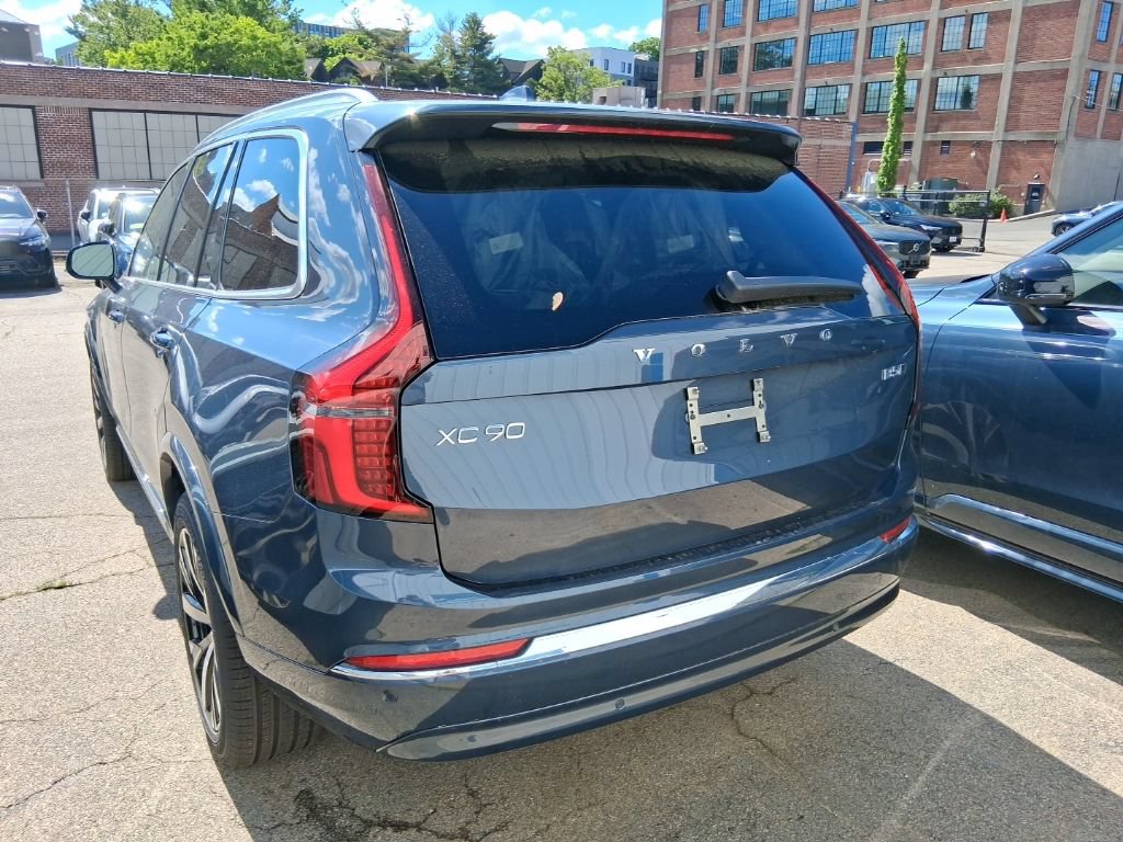 New 2026 Volvo XC90 B5 Core w/ Protection Package AWD/4WD image 5