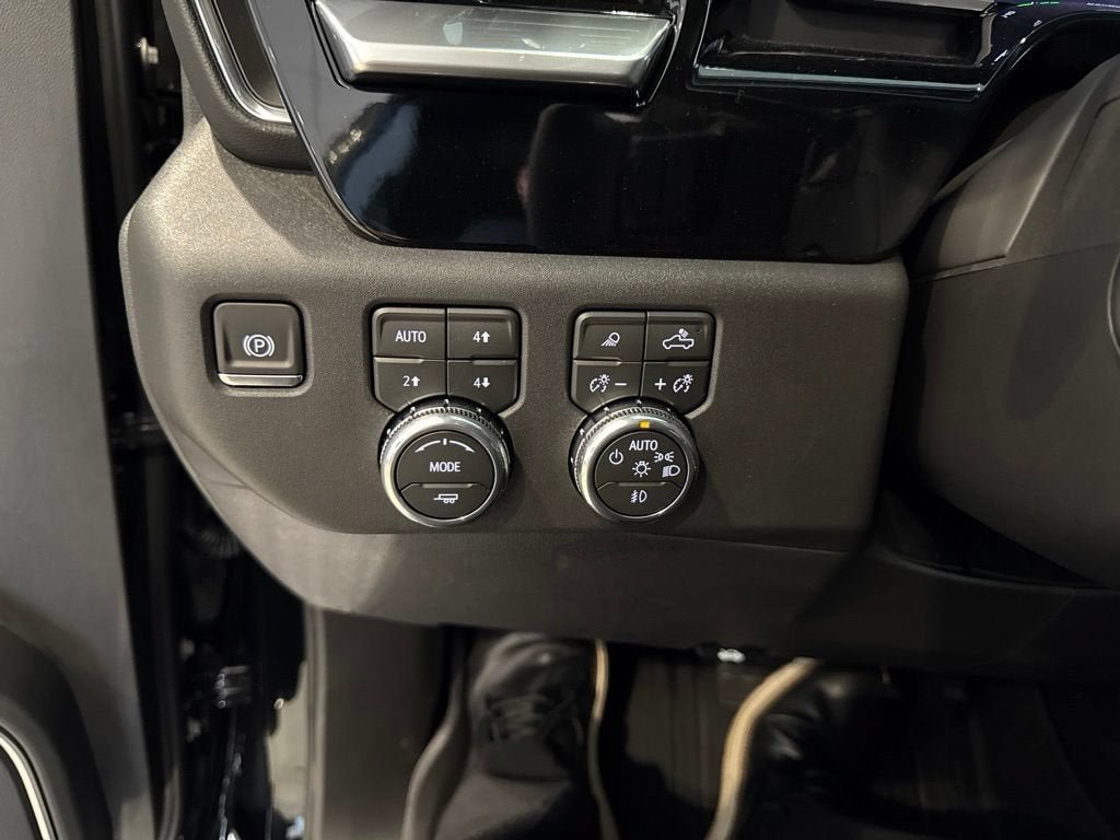 New 2026 GMC Sierra 1500 SLT w/ SLT Premium Plus Package AWD/4WD image 33