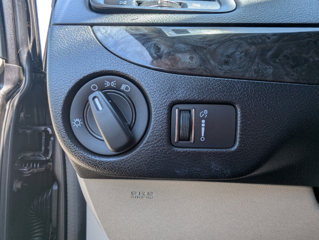Used 2018 Dodge Grand Caravan SE w/ UConnect Hands-Free Group FWD image 16