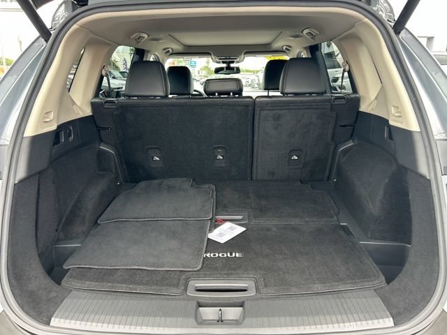Used 2021 Nissan Rogue Platinum AWD/4WD image 8