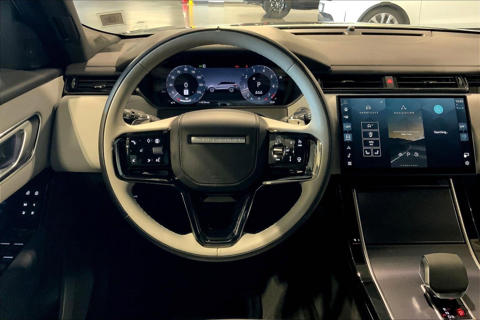 Used 2026 Land Rover Range Rover Velar Dynamic SE image 5