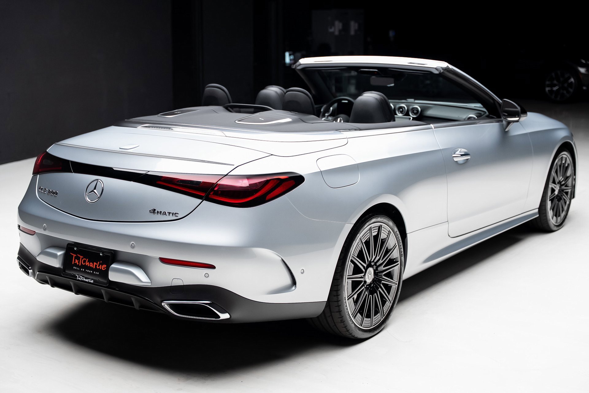 Used 2024 Mercedes-Benz CLE 300 4MATIC Cabriolet image 36