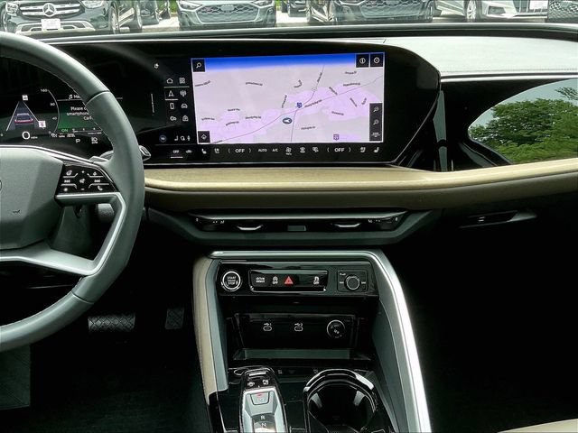 Used 2025 Audi Q5 Premium w/ Premium Plus AWD/4WD image 17