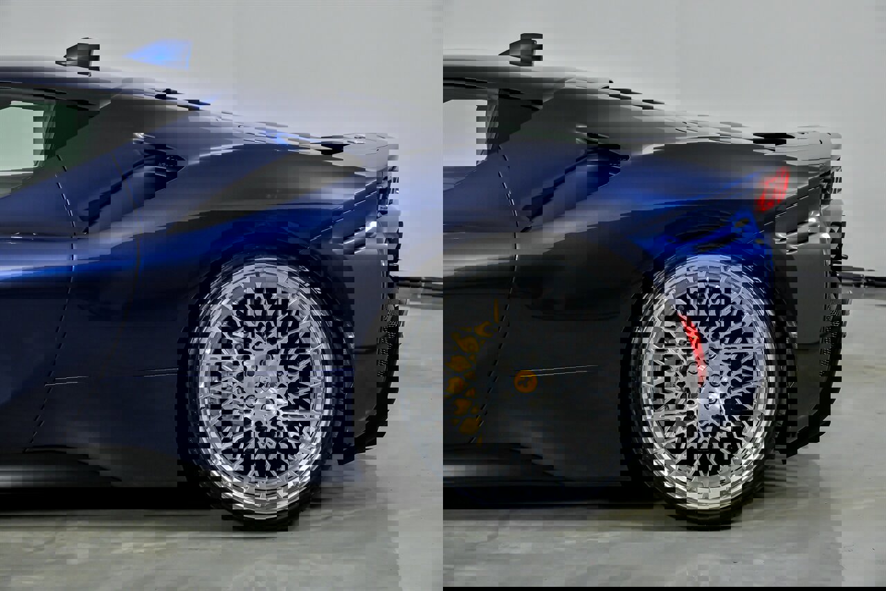 Used 2023 Ferrari SF90 Stradale image 8