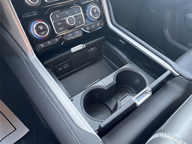 Used 2022 GMC Yukon XL Denali image 18