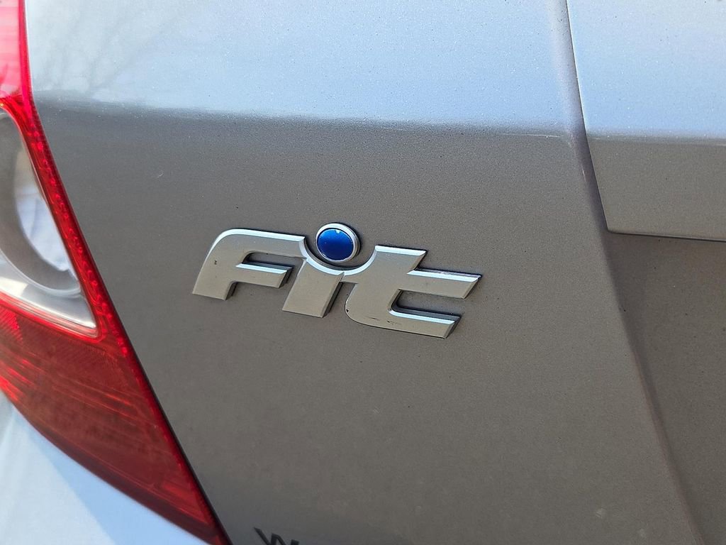Used 2007 Honda Fit Sport image 29