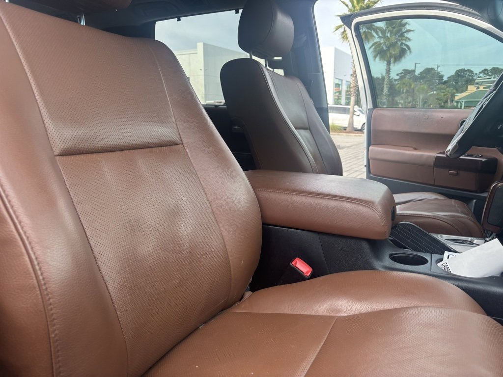 Used 2017 Toyota Sequoia Platinum image 29