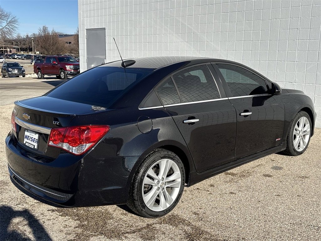 Used 2016 Chevrolet Cruze LTZ w/ Sun, Sound and Sport Package image 13