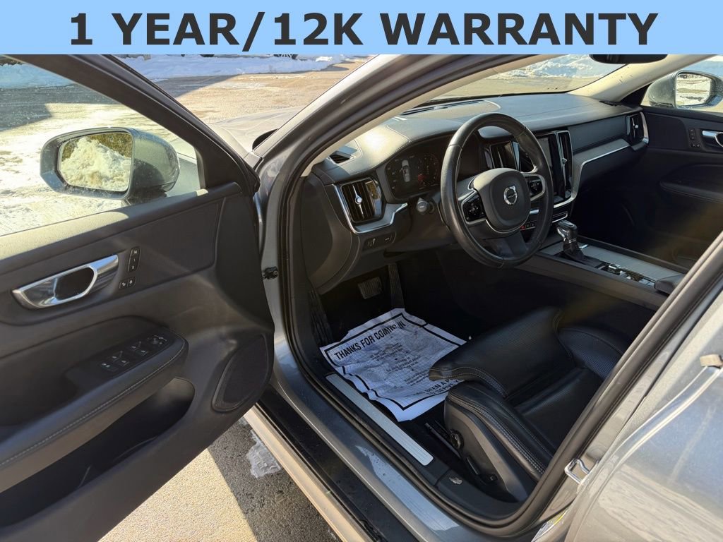 Used 2021 Volvo V60 T5 Cross Country image 17