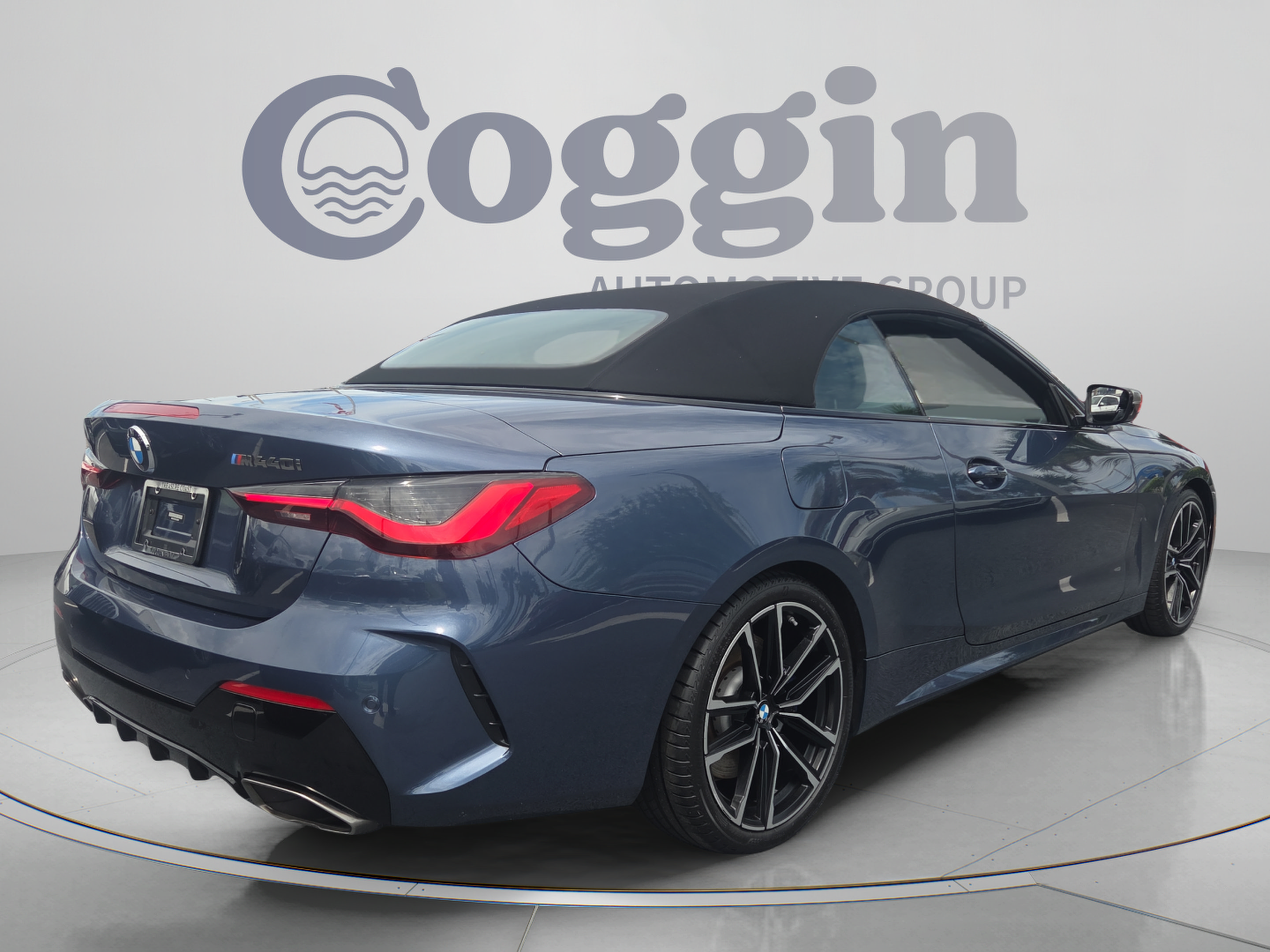Used 2022 BMW M440i Convertible w/ Premium Package RWD image 5