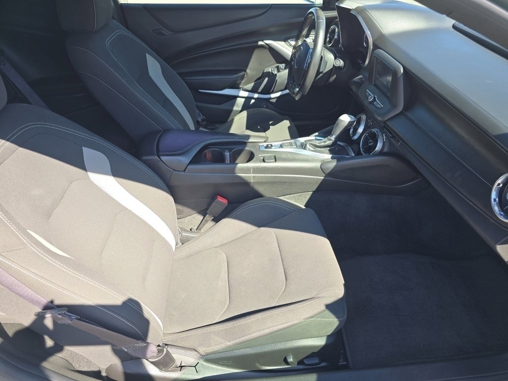 Used 2017 Chevrolet Camaro LT image 19
