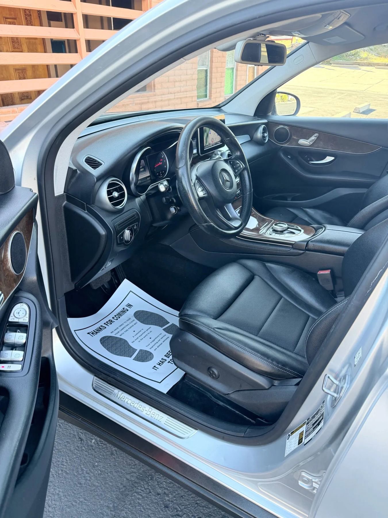 Used 2017 Mercedes-Benz GLC 300 GLC 300 Sport Utility 4D image 9