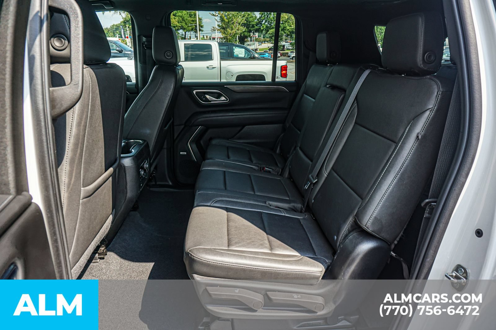 Used 2022 Chevrolet Suburban LT w/ LT Signature Package AWD/4WD image 22