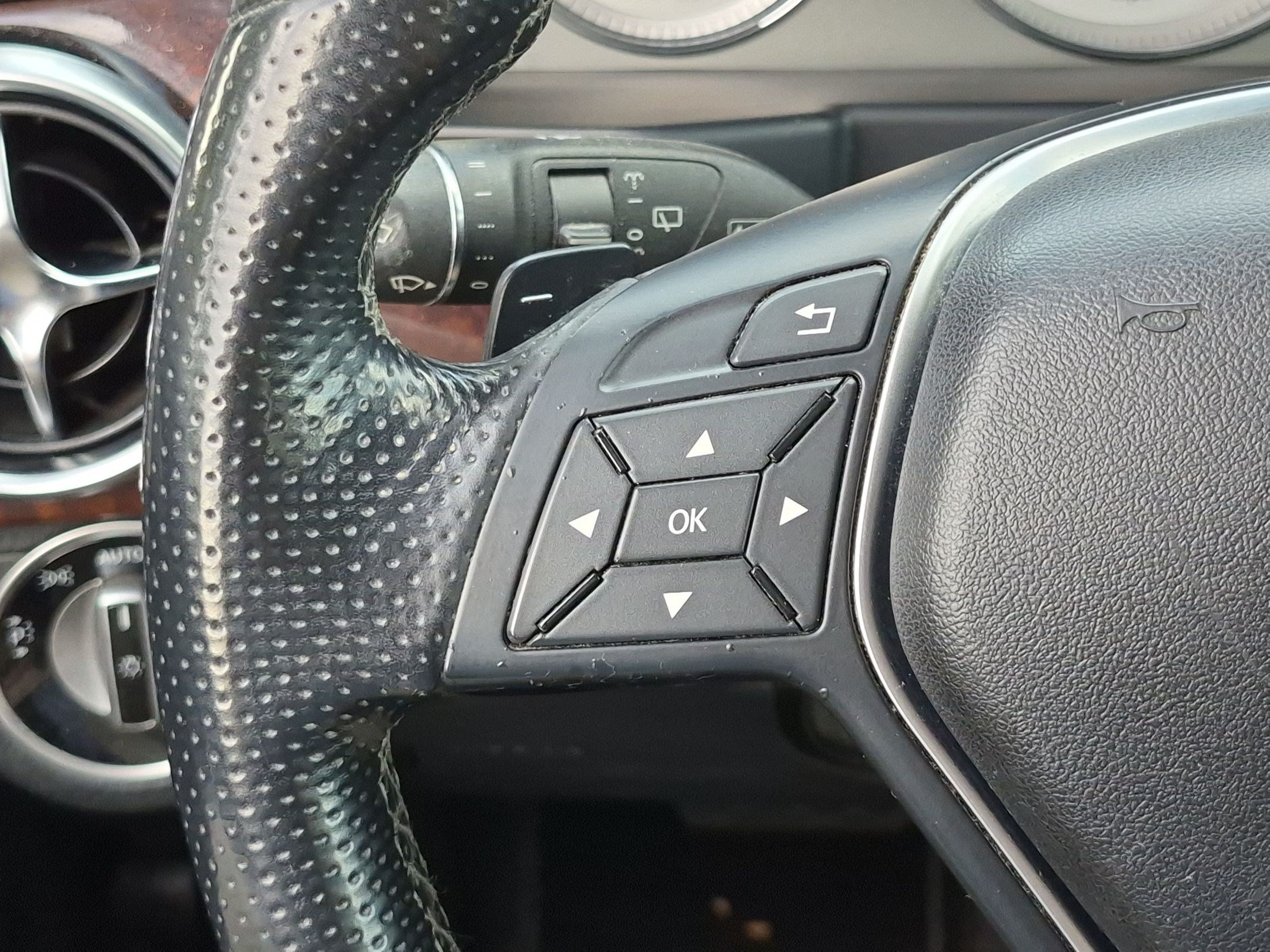 Used 2013 Mercedes-Benz GLK 350 4MATIC image 14