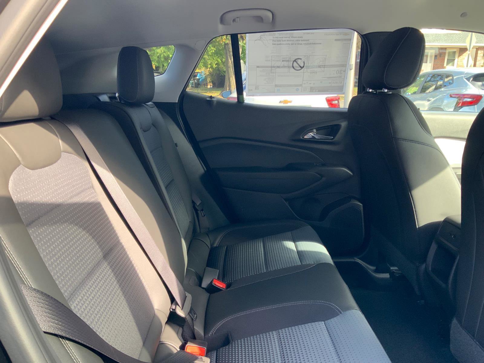 New 2026 Chevrolet Trax LT w/ Driver Confidence Package image 12