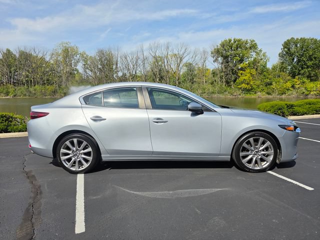 Used 2019 MAZDA MAZDA3 Sedan FWD image 5