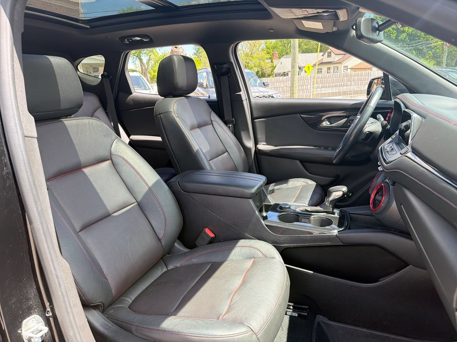 Used 2019 Chevrolet Blazer RS w/ Sun and Wheels Package AWD/4WD image 27