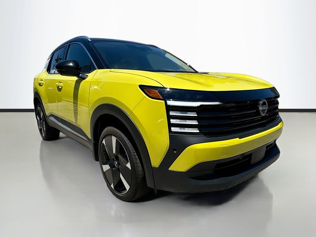 New 2025 Nissan Kicks SR w/ Illumination Package