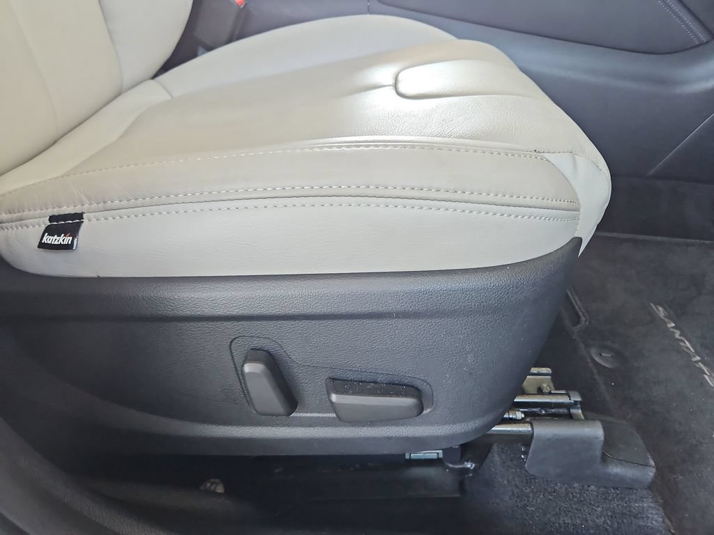 Used 2019 Hyundai Santa Fe Limited FWD image 27