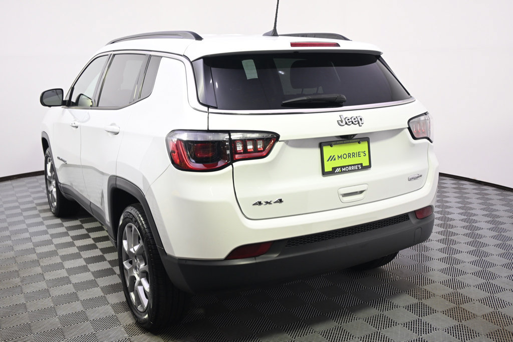 Used 2022 Jeep Compass Latitude AWD/4WD image 4